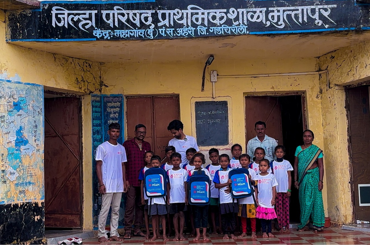 Bag distribution at a Zilla Parishad school in Gadchiroli
